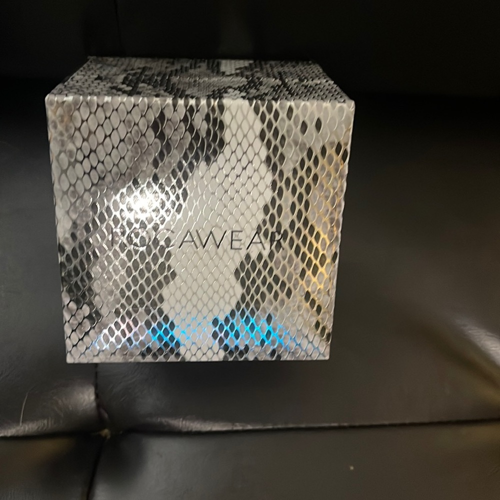 Brand new Rocawear crystal inspired sparkly watch